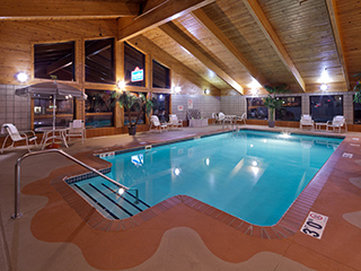 Americinn - Hartford, WI