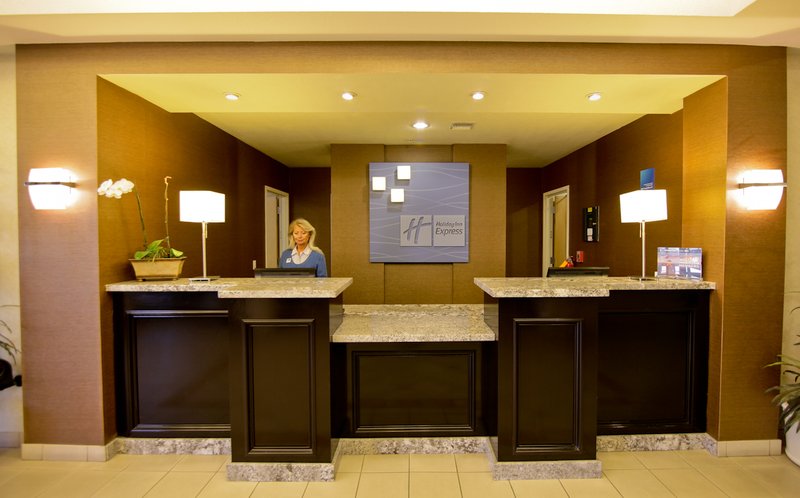 Holiday Inn Express & Suites CATHEDRAL CITY (PALM SPRINGS) - Yucca Valley, CA