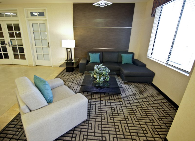 Holiday Inn Express & Suites CATHEDRAL CITY (PALM SPRINGS) - Yucca Valley, CA