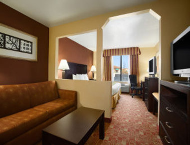 Baymont Inn & Suites - Albany, GA