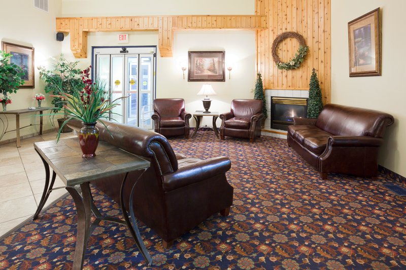 Holiday Inn Express - Bemidji, MN