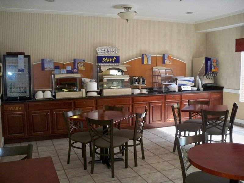 Holiday Inn Express - Rockford, OH