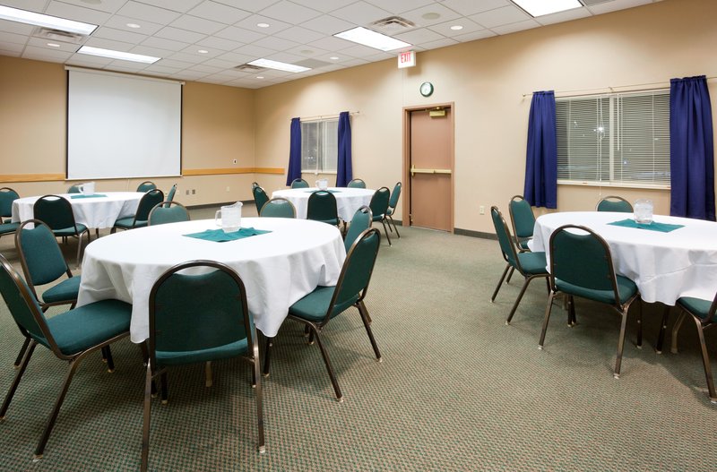 Holiday Inn Express - Bemidji, MN