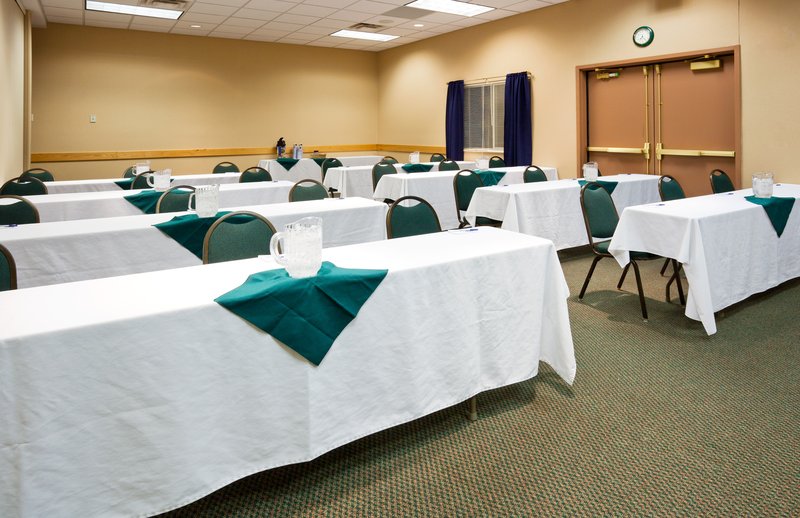 Holiday Inn Express - Bemidji, MN
