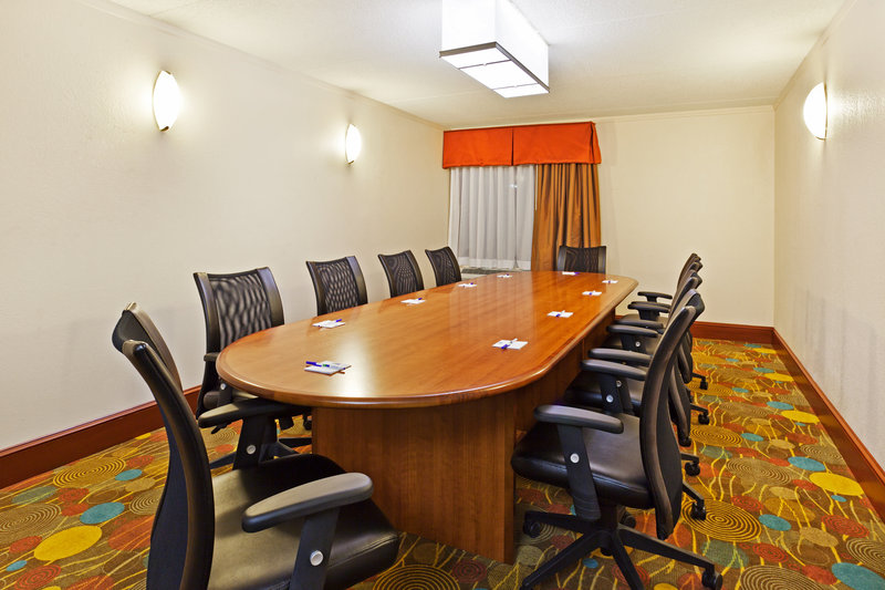 Holiday Inn Express & Suites GOSHEN - Goshen, IN