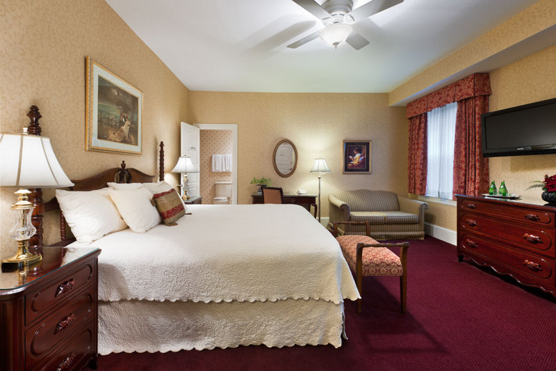 Wayne Hotel - Wayne, PA