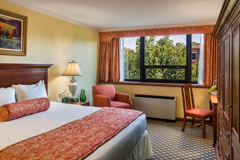 The Radnor Hotel - Wayne, PA