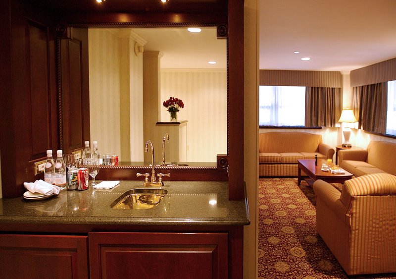 The Radnor Hotel - Wayne, PA
