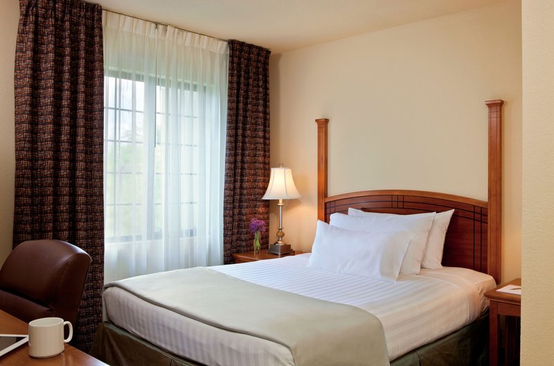 Staybridge Suites Boston-Andover - Andover, MA