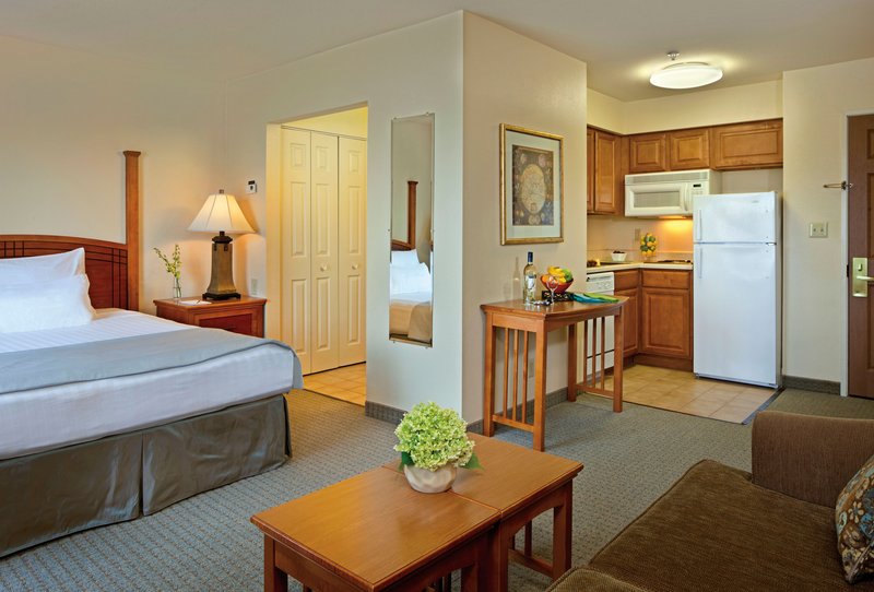 Staybridge Suites Boston-Andover - Andover, MA