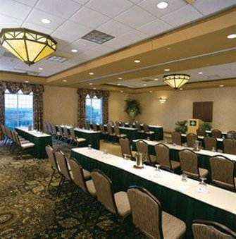 Chateau On The Lake Resort - Branson, MO