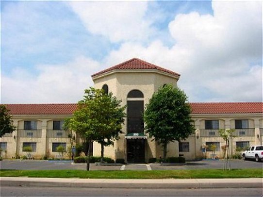 Ocean Gateway Inn - Santa Paula, CA
