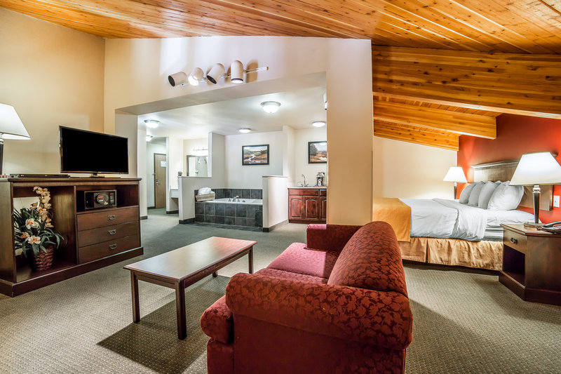 Quality Inn & Suites - Laramie, WY