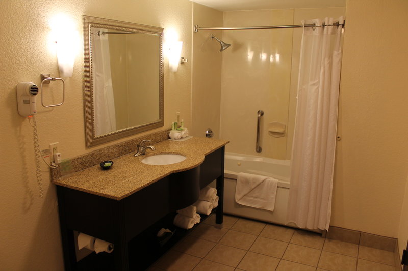 Holiday Inn Express Harlingen - Harlingen, TX