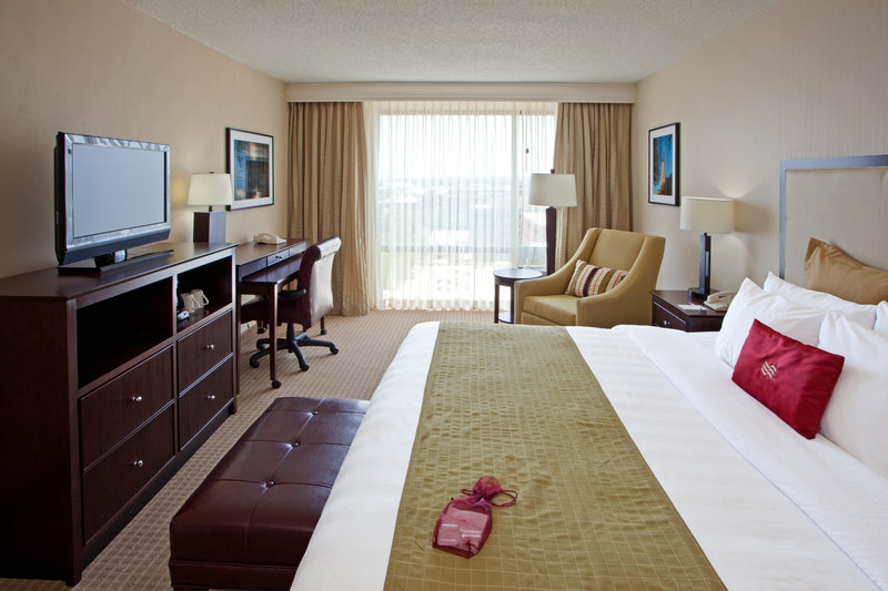Crowne Plaza - Alexandria, VA