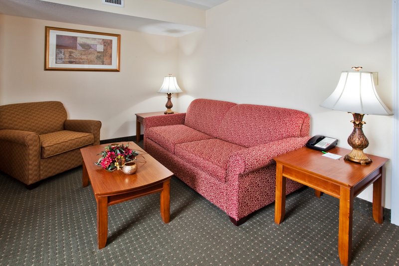 Holiday Inn BRUNSWICK I-95 (EXIT 38) - Brunswick, GA