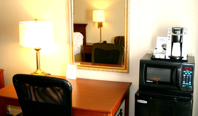 Holiday Inn Express LINCOLN - Lincoln, IL