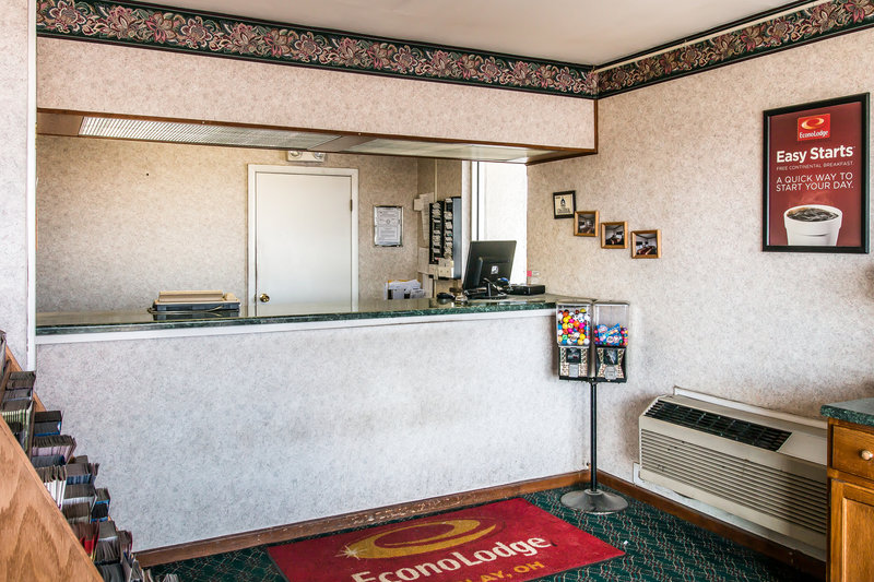 Econo Lodge - Findlay, OH
