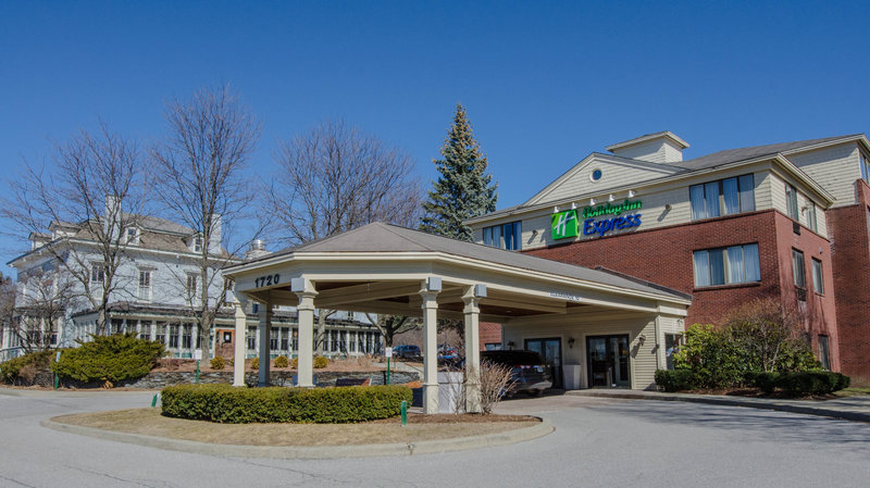 Holiday Inn Express SOUTH BURLINGTON - Westford, VT
