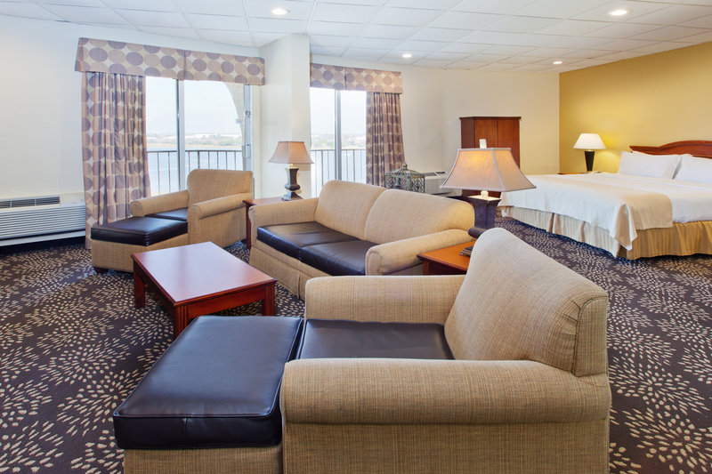 Holiday Inn CHARLESTON-RIVERVIEW - Charleston, SC