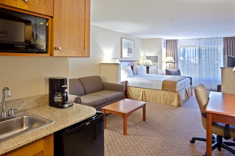 Holiday Inn Express & Suites LACEY - Tenino, WA