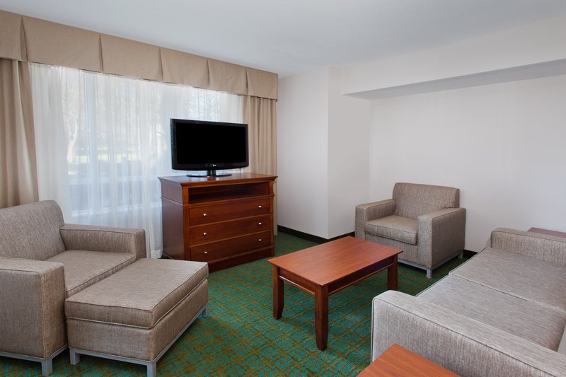 Holiday Inn BRUNSWICK I-95 (EXIT 38) - Brunswick, GA