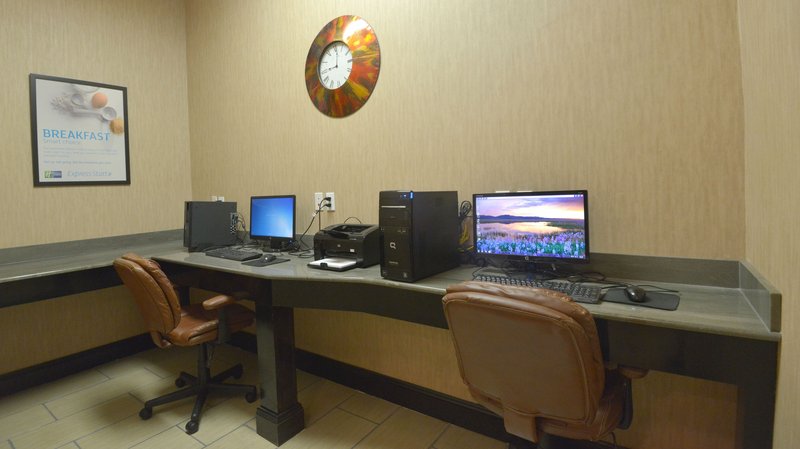 Holiday Inn Express & Suites BATON ROUGE NORTH - Zachary, LA