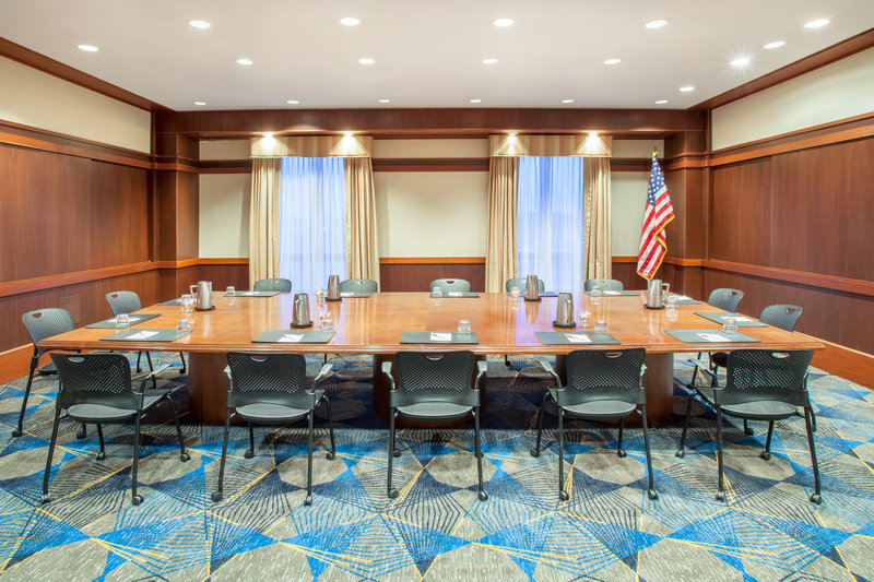 Crowne Plaza-Springfield - Mount Pulaski, IL