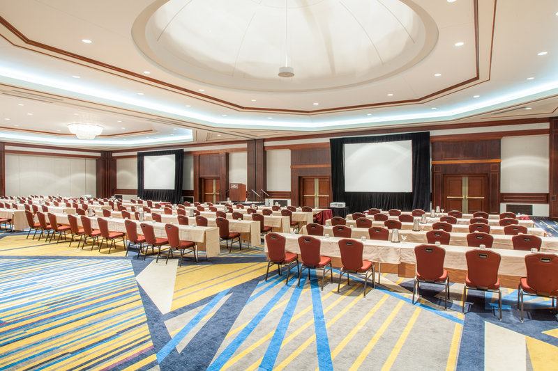 Crowne Plaza-Springfield - Mount Pulaski, IL