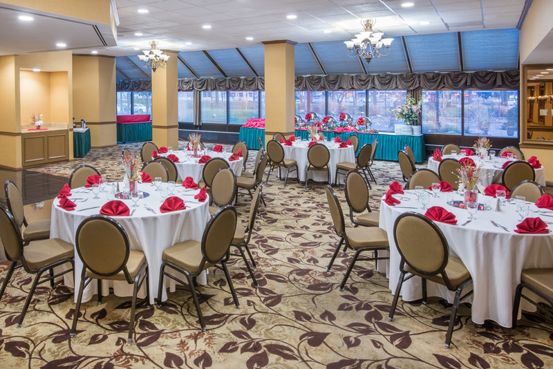 Crowne Plaza EDISON - Edison, NJ