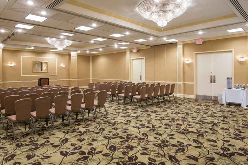 Crowne Plaza EDISON - Edison, NJ