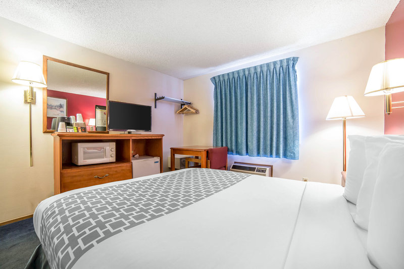 Econo Lodge - Evanston, WY