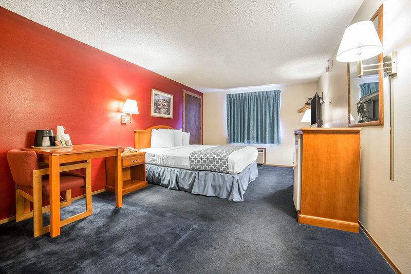Econo Lodge - Evanston, WY