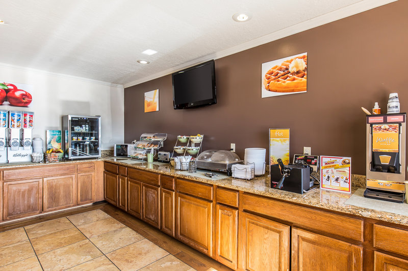 Quality Inn - Evanston, WY