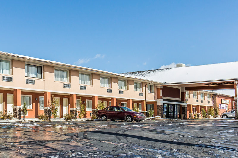 Quality Inn - Evanston, WY