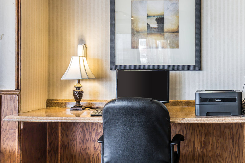 Quality Inn - Evanston, WY