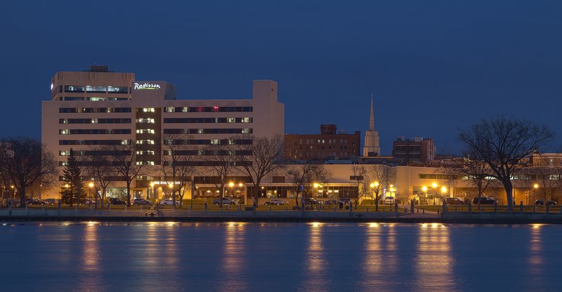 Radisson Hotel La Crosse - La Crosse, WI