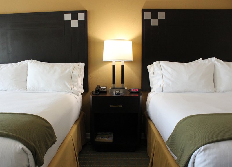 Holiday Inn Express VAN NUYS - Van Nuys, CA