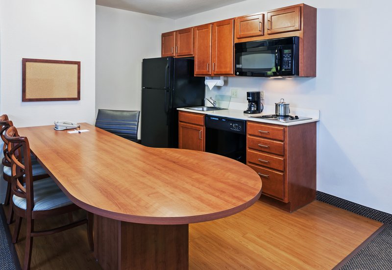 Candlewood Suites OWASSO - Owasso, OK