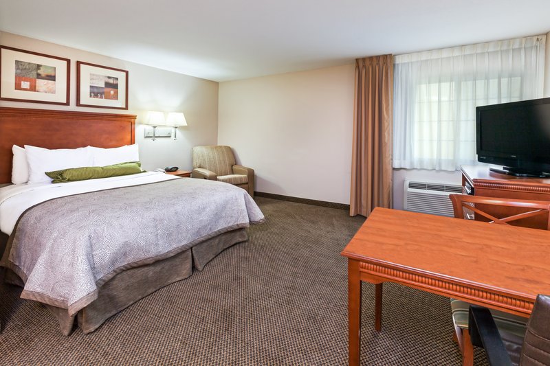 Candlewood Suites OWASSO - Owasso, OK