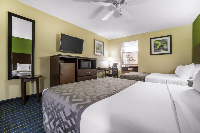 Rodeway Inn & Suites - Needles, CA