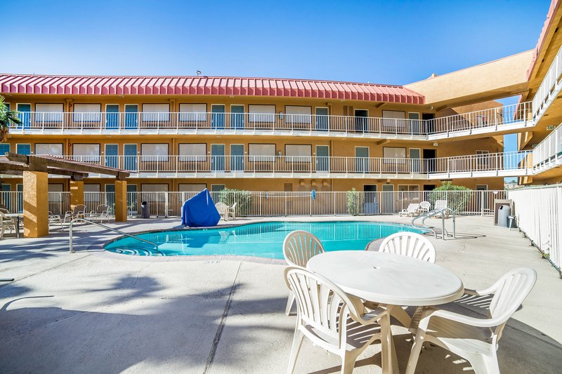 Rodeway Inn & Suites - Needles, CA