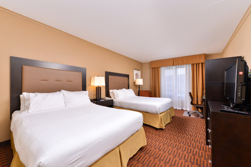 Holiday Inn Express BREEZEWOOD - Wood, PA