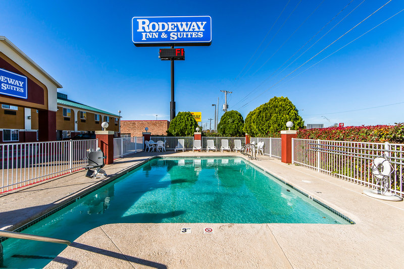 Rodeway Inn & Suites Airport - Tulsa, OK