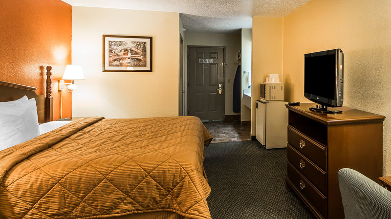 Rodeway Inn & Suites Airport - Tulsa, OK