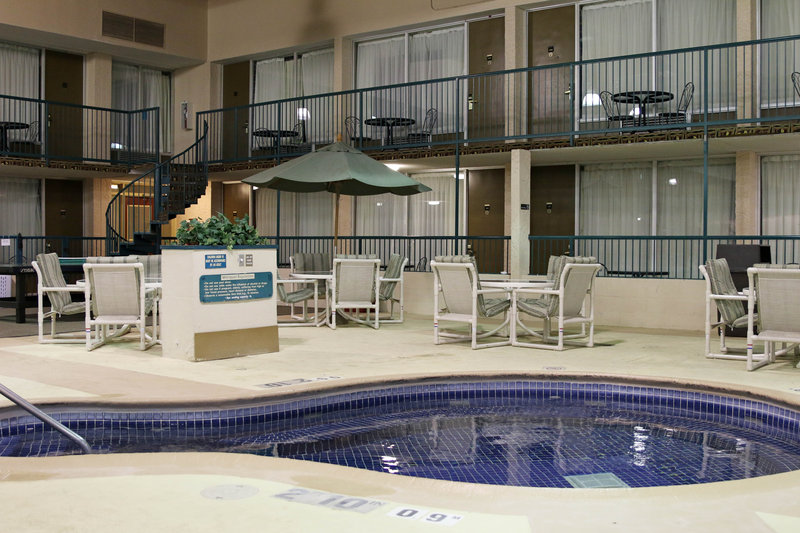 Holiday Inn - Alexandria, MN