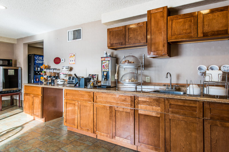 Econo Lodge-Thornton/Denver - Denver, CO