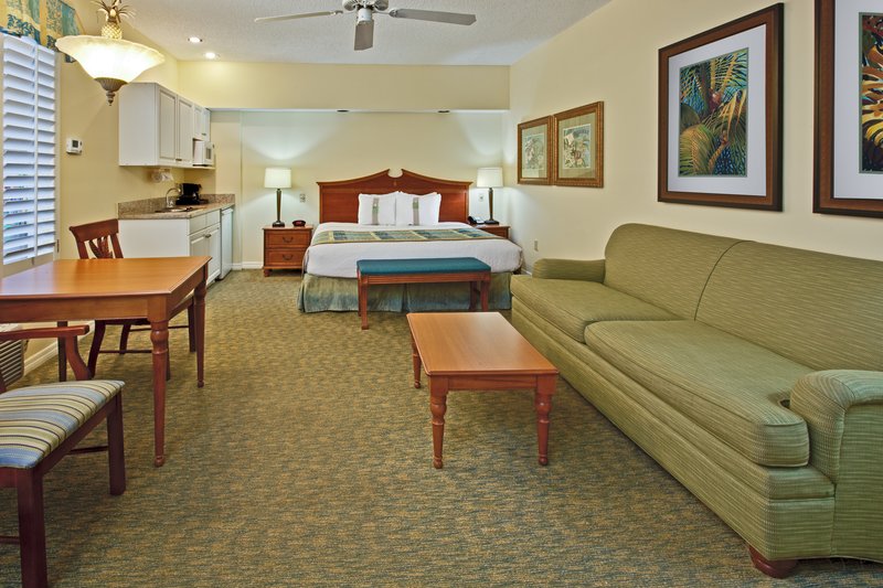 Holiday Inn Hotel & Suites CLEARWATER BEACH S-HARBOURSIDE - Indian Rocks Beach, FL