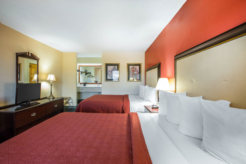 Quality Inn - Byron, GA