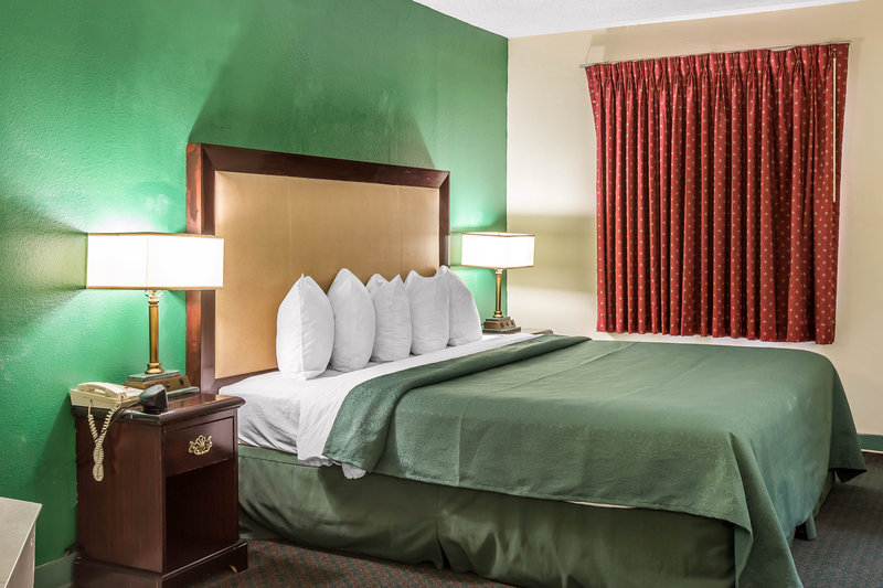 Quality Inn - Byron, GA
